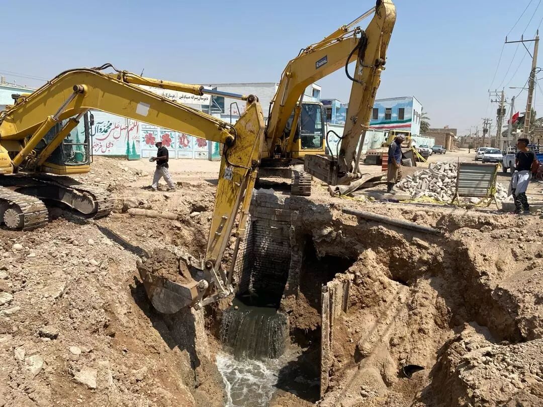 تکمیل پروژه شبکه فاضلاب حمیدیه و ملاثانی به همت نفت، مدیریت نظارت بر طرح‌های عمرانی شرکت ملی نفت ایران همسو با عمل به مسئولیت‌های اجتماعی خود، پروژه اجرای خطوط اصلی شبکه فاضلاب حمیدیه و ملاثانی را با اعتباری افزون بر ۴۵۰ میلیارد ریال به اتمام رساند و به دستگاه بهره‌بردار تحویل داد.