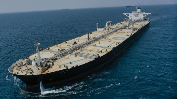 دستور قضایی برای کشتی حامل ۱۰ میلیون لیتر سوخت مظنون به قاچاق، رئیس کل دادگستری هرمزگان با اشاره به صدور دستور قضایی برای تخلیه کشتی حامل ۱۰ میلیون لیتر فرآورده نفتی صادراتی مظنون به قاچاق از تشکیل پرونده قضایی و اعلام جرم علیه یکی از پالایشگاه‌های خصوصی خبر داد