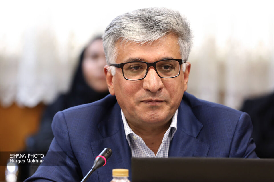 سرعت کشف منابع هیدروکربنی افزایش می‌یابد، مدیر اکتشاف شرکت ملی نفت ایران با اشاره به لزوم بهبود روند اجرای پروژه‌های حفاری گفت: با رفع موانع و افزودن دکل‌های خشکی و دریایی جدید به ناوگان دکل‌های اکتشافی، سرعت کشف منابع هیدروکربنی افزایش می‌یابد