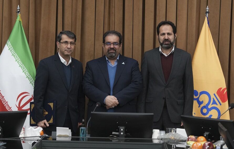 به گزارش خبرانرژی به نقل از شرکت ملی گاز ایران، سعید توکلی شنبه ( ۶ بهمن‌) در آیین تکریم رضا نوشادی، مدیرعامل پیشین و معارفه بهنام میرزایی، سرپرست شرکت مهندسی و توسعه گاز ایران با تأکید بر اینکه دستاوردهای این شرکت نتیجه دسترنج تمامی ارکان شرکت است، بیان کرد: احداث بالغ بر ۴۰ هزار و ۱۰۰ کیلومتر خطوط لوله فشار قوی، ۹۴ ایستگاه تقویت فشار و…، ماحصل اقدام‌ها و تلاش‌های مدیران و مهندسان ادوار گذشته و فعلی این شرکت است.