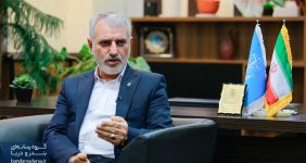 به گزارش خبرانرژی به نقل از بندر و دریا با اشاره به اینکه درسال‌های گذشته سازمان بنادر و دریانوردی با سرمایه‌گذاری یک میلیارد دلاری در این منطقه اقدامات مهمی برای توسعه بندر اقیانوسی چابهار انجام داده است، گفت: هم اکنون تجار و بازرگانان هند و افغانستان مترصد آماده شدن زمینه‌های سرمایه‌گذاری در این بندر هستند تا از ظرفیت‌های استثنایی چابهار بهره‌مند شوند.