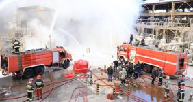 آتش سوزی به تولید پالایشگاه شازند آسیب نزد، مدیرعامل پالایشگاه شازند گفت: روند تولید شرکت با وجود آتش سوزی استمرار دارد .