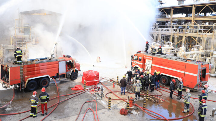 آتش سوزی به تولید پالایشگاه شازند آسیب نزد، مدیرعامل پالایشگاه شازند گفت: روند تولید شرکت با وجود آتش سوزی استمرار دارد .