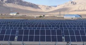 اجرای عملیات ساخت نیروگاه خورشیدی ۶۰۰مگاواتی در کشور، مدیرعامل شرکت توانیر از احداث نیروگاه خورشیدی ۶۰۰مگاواتی در کشور خبر داد و گفت: ۶۰ مگاوات از ظرفیت این نیروگاه به شبکه سراسری متصل شده است و تا قبل از پیک تابستان ۱۴۰۴ این ظرفیت به ۲۴۰ مگاوات افزایش خواهد یافت.