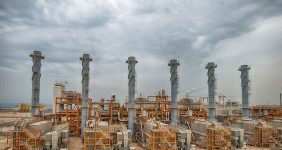 ارسال گاز پارس‌جنوبی به خط سراسری از ۱۸۲ میلیارد مترمکعب گذشت، معاون سایت دو مجتمع گاز پارس جنوبی بیان کرد: از ابتدای امسال تا پایان بهمن، بیش از ۱۸۲ میلیارد متر مکعب گاز برای مصارف داخلی از مجتمع گاز پارس جنوبی به خط سراسری ارسال شده است.