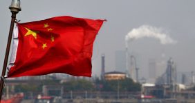 افزایش قابل‌توجه صادرات نفت ایران به چین در فوریه ۲۰۲۵، به‌دنبال برطرف شدن موانع لجستیکی از سوی معامله‌گران، صادرات نفت ایران به چین در ماه فوریه افزایش قابل‌توجهی داشته است.