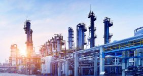 رشد پتروشیمی ایران در شرایط تحریم، رئیس هیئت مدیره اتحادیه صادرکنندگان فرآوردههای نفت، گاز و پتروشیمی، توانمندسازی بخش خصوصی برای رفع مشکلات کشور را یک ضرورت دانست و گفت: ایجاد کنسرسیوم بین اعضای اتحادیه میتواند به توانمندسازی بخش خصوصی کمک کند.