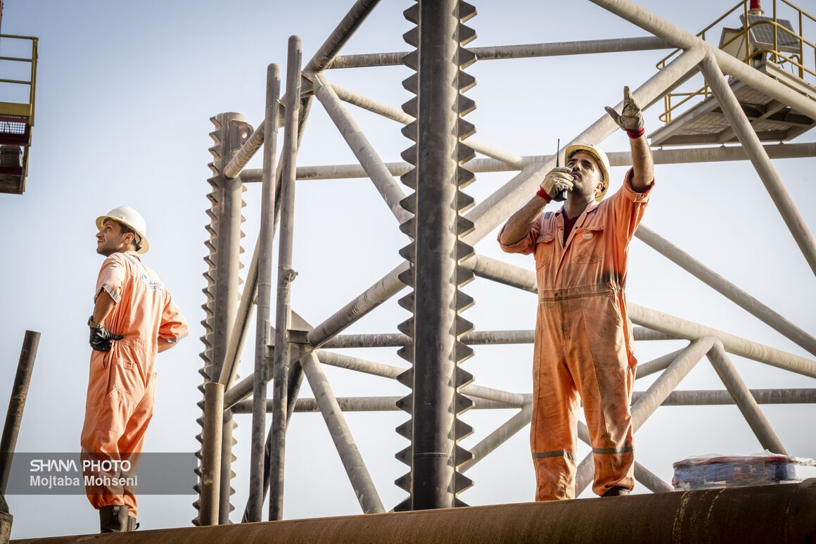 طرح‌های راهبردی آماده افتتاح نفت در آینده‌ای نزدیک؛ شرکت ملی نفت ایران در حوزه توسعه میدان‌های نفتی و گازی طرح‌های مهمی را در دست اجرا دارد و با توجه به اهمیت هریک از این طرح‌ها، برنامه‌ریزی توسعه‌ای خود را معطوف اجرای آنها ساخته است.