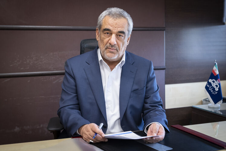 لزوم استفاده از ظرفیت جوانان برای تحقق اهداف اقتصادی، مدیرعامل شرکت ملی نفت ایران در پیامی به مناسبت فرا رسیدن دهه مبارک فجر و سالروز پیروزی انقلاب اسلامی، با گرامیداشت یاد شهدای انقلاب و امام شهدا، بر اهمیت تجدید عهد با آرمان حضرت امام خمینی (ره) و مقام معظم رهبری تأکید کرد.