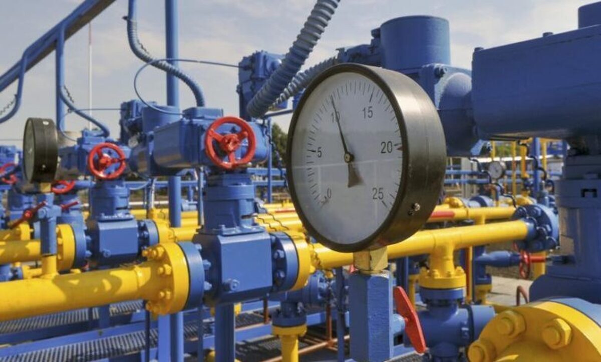 مراقب بازار و مشتری‌هایمان در برنامه گازی ترکمن‌ها به عراق باشیم، معاون پیشین امور بین‌الملل وزیر نفت توصیه کرد که گاز ترکمنستان را بخریم و خودمان آن را به عراق بفروشیم یعنی بازار عراق متعلق به خودمان بماند نه اینکه فقط حق ترانزیت بگیریم و گاز ترکمنستان تنها از مسیر ایران به عراق ارسال شود.