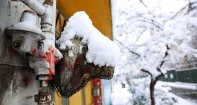 به گزارش خبرانرژی: سیدحسن موسوی در گفت‌وگو با  شانا با بیان اینکه دیروز (شنبه، ۲۷ بهمن) ۸۷۱ میلیون مترمکعب گاز طبیعی تولید و به شبکه سراسری تزریق شد، اعلام کرد: ۷۳ درصد از این مقدار به بخش خانگی، تجاری و صنایع جزء اختصاص یافت.