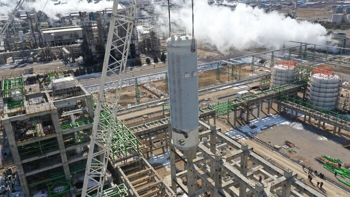 افزایش ظرفیت خالی صنعت پتروشیمی به 33 میلیون تن، مدیرعامل شرکت ملی صنایع پتروشیمی گفت: تداوم چالش فعلی تامین خوراک سبب می‌شود تا ظرفیت خالی این صنعت به ۳۰ میلیون متر مکعب برسد.