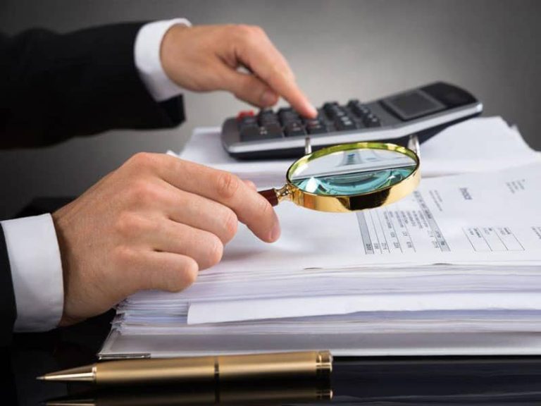 به گزارش خبرانرژی: بر اساس قوانین موجود، مسئولان دستگاه‌های اجرایی موظف به اجرای دقیق این مقررات هستند که تخلف از آن‌ها می‌تواند عواقب قانونی به دنبال داشته باشد.