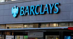 بارکلیز پیش‌بینی قیمت نفت در سال ۲۰۲۵ را کاهش داد، بانک انگلیسی بارکلیز پیش‌بینی برای قیمت نفت خام برنت در سال ۲۰۲۵ را به‌دلیل تردیدهای پیش روی اوضاع تقاضای نفت کاهش داد.