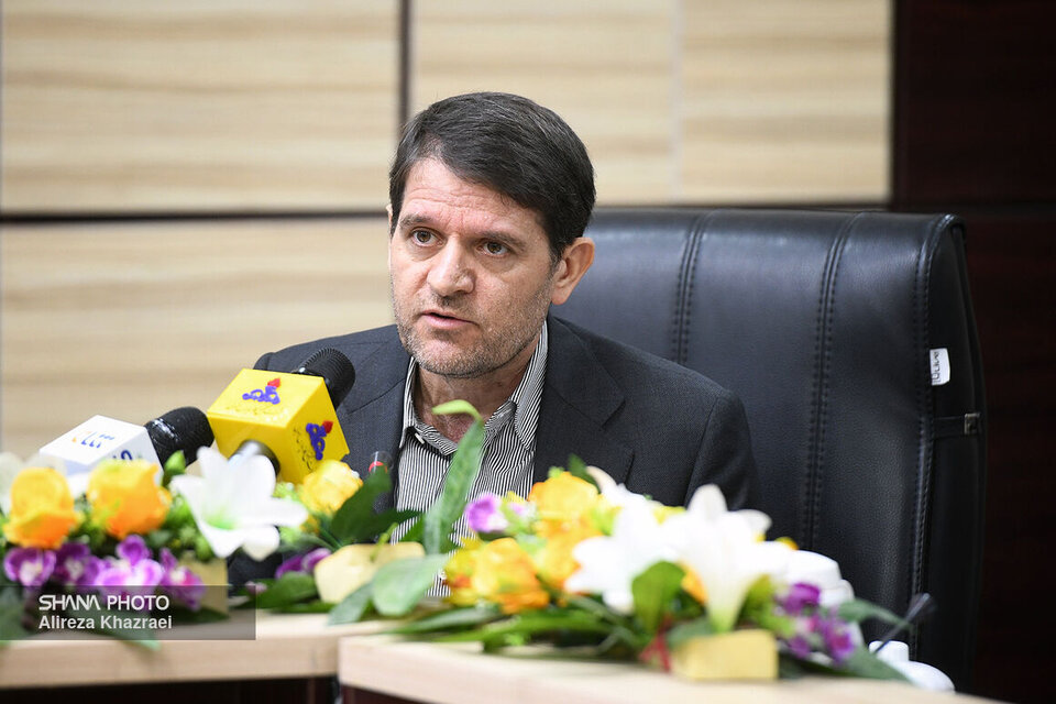 بازگشت بیش از ۹ میلیارد دلار از ارز پتروشیمی‌ها به چرخه اقتصاد کشور، مدیرعامل شرکت ملی صنایع پتروشیمی مقدار کل صادرات صنعت پتروشیمی در ۱۱ ماهه امسال را حدود ۱۲ میلیارد دلار عنوان و تأکید کرد: ۹ میلیارد و ۱۴۰ میلیون دلار آن به چرخه اقتصادی کشور بازگردانده شده است.