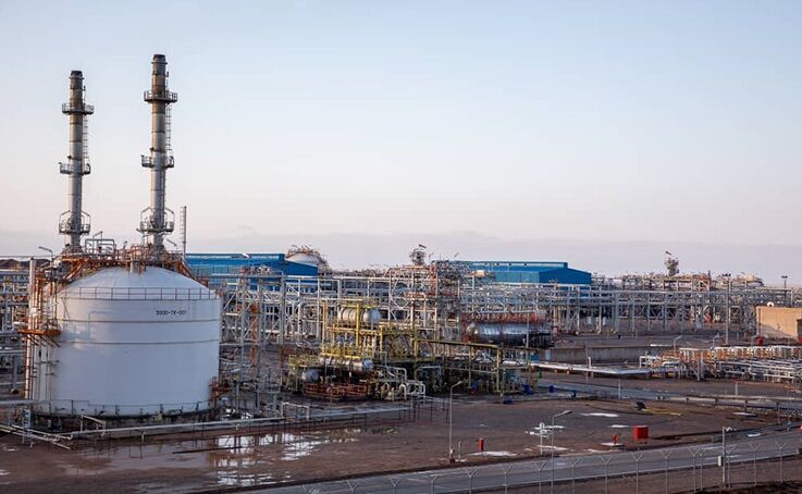 بهره‌برداری موفق از تأسیسات گازی میدان آذر، مجری طرح توسعه میدان نفتی آذر از تکمیل موفقیت‌آمیز فرآیند راه‌اندازی و بهره‌برداری از تأسیسات گازی این میدان خبر داد.