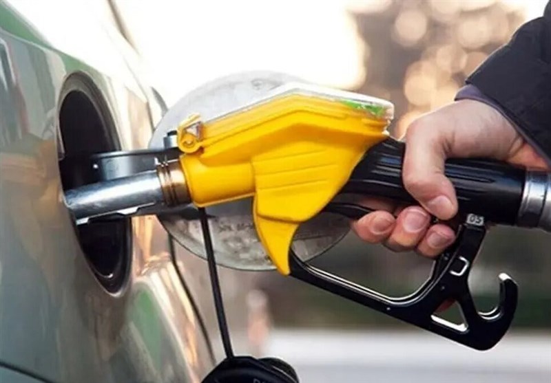 رشد ۲۱ درصدی مصرف بنزین کشور در ۲۵ اسفند، مدیرعامل شرکت ملی پخش فرآورده‌های نفتی ایران اعلام کرد: همزمان با آغاز سفرهای مسافران نوروزی از ابتدای هفته جاری، مصرف روزانه بنزین کشور در روز شنبه، ۲۵ اسفند ۱۴۰۳ به بیش از ۱۳۸ میلیون لیتر رسید.