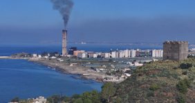 روسیه از قطب شمال به سوریه نفت صادر می‌کند، روسیه برای نخستین بار از تأسیسات تولید نفت در قطب شمال به سوریه نفت صادر می‌کند.