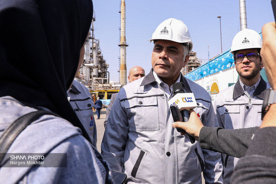 طرح‌های پالایشی اولویت‌بندی می‌شوند، وزیر نفت با تأکید بر اولویت‌بندی طرح‌های پالایشی متناسب با حجم سرمایه‌های موجود، گفت: همسو با نام‌گذاری سال ۱۴۰۴ به‌عنوان «سرمایه‌گذاری برای تولید» از سوی رهبر انقلاب، جذب سرمایه‌های مردمی برای اجرای طرح‌های پالایشی کوچک در دستور کار قرار دارد.