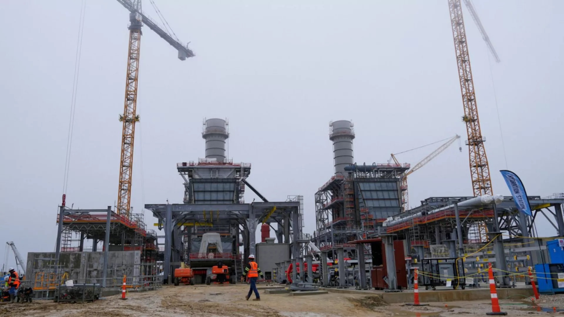 عراق قطر و عمان را جایگزین ایران می‌کند، رئیس شرکت گاز جنوب عراق گفت: بغداد اکنون به قطر و عمان به عنوان گزینه‌های احتمالی برای تامین گاز خود فکر می‌کند.