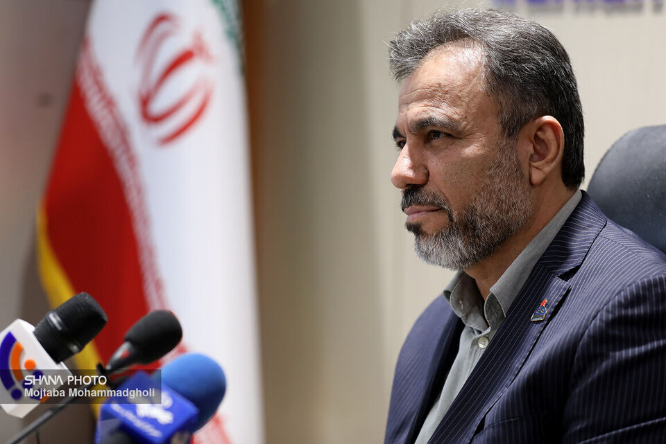 لزوم هدایت سرمایه‌ها به سمت پروژه‌های توسعه‌ای، مدیرعامل مجتمع گاز پارس جنوبی گفت: با توجه به شعار سال مبنی بر سرمایه‌گذاری برای تولید، باید با برنامه‌ریزی و خرد جمعی بخش مهمی از سرمایه‌ها به سمت پروژه‌های توسعه‌ای هدایت شود.