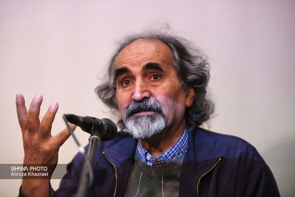 ملی شدن صنعت نفت و نقش جامعه ایرانی، استاد جامعه‌شناسی دانشگاه تهران ملی شدن صنعت نفت را به نفع جامعه ایرانی دانست و گفت: با این اقدام، ایران قدرتی را به جهان نشان داد که اگر این جامعه برپا شود جامعه مهمی است و صداهای مهمی در آن وجود دارد.