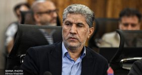 وزیر نفت و کارکنان صنعت نفت از تحریم آمریکا هراسی ندارند، نایب رئیس کمیسیون انرژی مجلس شورای اسلامی گفت: وزیر نفت و پرسنل زحمت‌کش صنعت نفت از تحریم آمریکا هراسی ندارند و بدون‌شک این تحریم انگیزه وزیر و کارکنان صنعت نفت را برای ادامه کار افزایش خواهد داد.