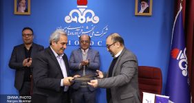 گام‌های شرکت ملی پخش برای بهره‌گیری از هوش مصنوعی، شرکت ملی پخش فرآورده‌های نفتی ایران با هدف بهینه‌سازی فرآیندها، کشف قاچاق سوخت و کمک به رفع ناترازی با استفاده از هوش مصنوعی، دو تفاهم‌نامه با شرکت‌های دانش‌بنیان امضا کرد.