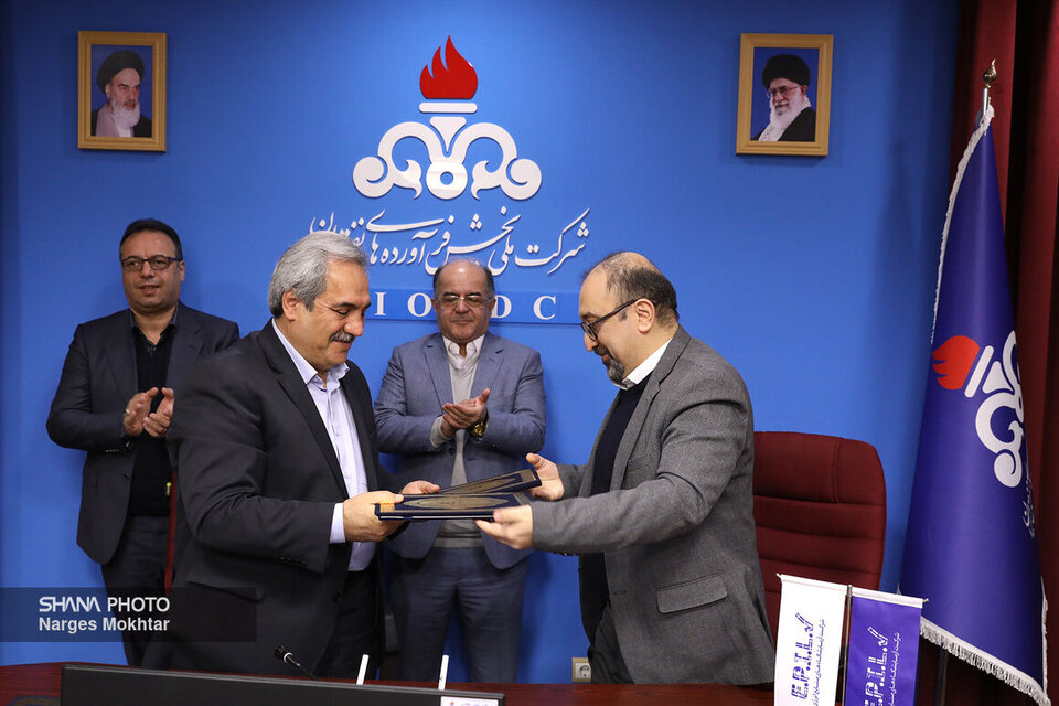 گام‌های شرکت ملی پخش برای بهره‌گیری از هوش مصنوعی، شرکت ملی پخش فرآورده‌های نفتی ایران با هدف بهینه‌سازی فرآیندها، کشف قاچاق سوخت و کمک به رفع ناترازی با استفاده از هوش مصنوعی، دو تفاهم‌نامه با شرکت‌های دانش‌بنیان امضا کرد.