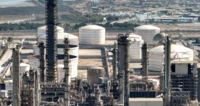 افزایش ۷۳ درصدی فروش پتروشیمی بوعلی سینا، شرکت پتروشیمی بوعلی سینا در فروردین ۱۴۰۴ عملکردی درخشان از خود به نمایش گذاشت و با افزایش ۸ درصدی تولید و جهش ۷۳ درصدی درآمد توانست یک شروع قدرتمند را برای سال جدید ثبت کند.