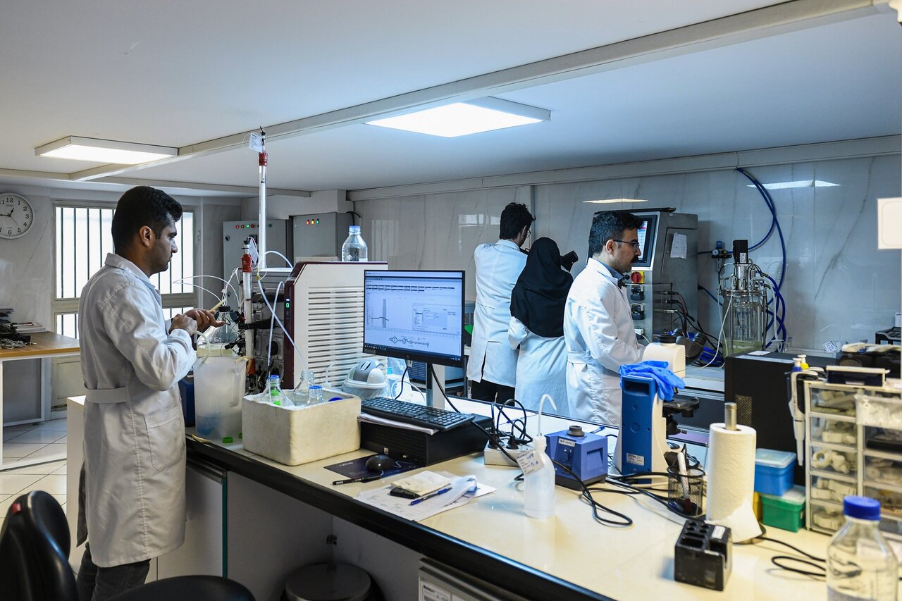 تامین ۶۰ درصدی نیاز کشور تا ۱۴۰۵،  رئیس صندوق نوآوری و شکوفایی گفت: پیش‌بینی می‌شود تا اواسط سال آینده، ۶۰ درصد از نیاز داخلی کشور به انسولین توسط دو شرکت‌ دانش بنیان تأمین شود. 