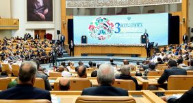 به گزارش خبرانرژی: سرپرست اداره کل آفریقای سازمان توسعه تجارت در سومین اجلاس همکاری‌های ایران و آفریقا که در محل سالن اجلاس سران در حال برگزاری است با بیان این مطلب گفت: توسعه تجارت با حوزه آفریقا به‌طور ویژه در دستور کار دولت چهاردهم قرار گرفته اگرچه دولت‌های گذشته نیز تلاش‌های قابل توجهی در این زمینه انجام داده‌اند.