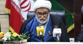 توجه به بخش خصوصی برای سرمایه‌گذاری در نفت، رئیس کمیسیون انرژی مجلس شورای اسلامی گفت: زمینه‌هایی برای سرمایه‌گذاری بخش خصوصی در صنایع بالادستی و پایین‌دستی پتروشیمی‌ها، همچنین نفت و گاز وجود دارد که ما نیز از آن حمایت می‌کنیم.