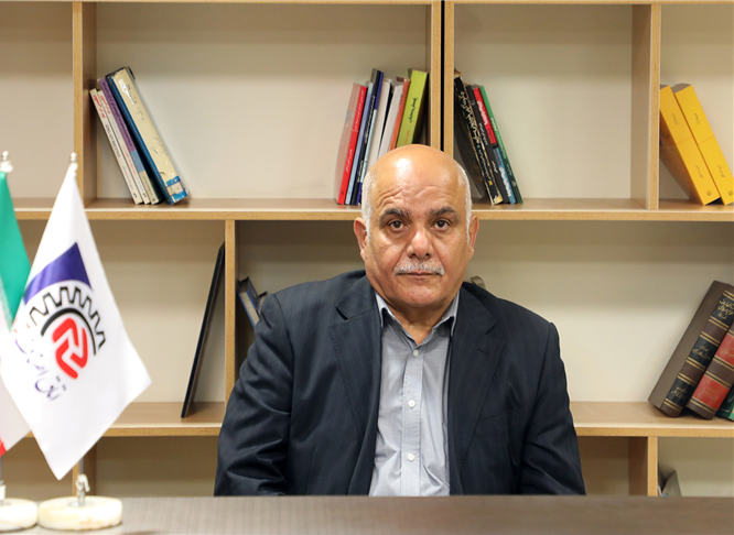 به گزارش خبرانرژی، رئیس اتحادیه صنف تهیه و توزیع چینی و بلور تهران با بیان این مطلب، سرمایه‌گذاری ایمن را پایه و اساس تولید دانست و گفت: خانواده بزرگ اصناف در سال سرمایه‌گذاری برای تولید باید شاكله‌ای كه از سالیان سال در امر تولید داشتند را به منصه ظهور برسانند.