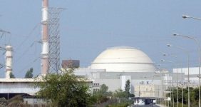 خاموشی نیروگاه اتمی بوشهر تا تابستان؛ رئیس نیروگاه اتمی بوشهر اظهار کرد: واحد یکم نیروگاه اتمی بوشهر بر اساس درخواست و برنامه‌ریزی‌های صورت‌گرفته از سوی مدیریت شبکه برق کشور و با هدف کمک به تامین بخشی از برق ضروری و موردنیاز شبکه برق در اوج مصرف تابستانی، از روز جمعه ۲۴ اسفند سال ۱۴۰۳ به‌صورت برنامه‌ریزی شده از مدار تولید برق خارج شده است.