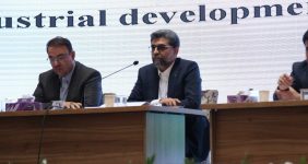 به گزارش خبرانرژی، معاون وزیر و رئیس هیأت عامل ایدرو در سومین اجلاس همکاری‌های ایران و آفریقا در خصوص زیرساخت‌ها و فرصت‌های همکاری ایران و آفریقا اظهار کرد: در طول ۵۸ سال تجربه فعالیت سازمان گسترش و نوسازی صنایع ایران (ایدرو) به عنوان یکی از سازمان‌های قدیمی توسعه‌ای بخش صنعت کشور، امروز ظرفیت‌های فراوانی برای همکاری وجود دارد.