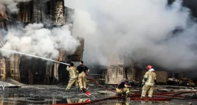 پرداخت مقرری بیمه بیکاری و مستمری به کارگران آسیب‌دیده بندر شهید رجایی، مدیرکل تعاون، کار و رفاه اجتماعی گفت: کارگران و خانواده‌های متوفیان بیمه‌شده تأمین اجتماعی که بر اثر حادثه دلخراش آتش‌سوزی اسکله شهید رجایی بیکار شده‌اند، مقرری بیمه بیکاری پرداخت می‌شود.