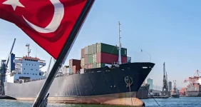 گسترش اکتشاف نفت و گاز ترکیه به دریای خزر و عراق، آلپ‌ارسلان بایراکتار، وزیر انرژی و منابع طبیعی ترکیه، روز دوشنبه اعلام کرد ترکیه در حال افزایش تولید داخلی گاز طبیعی در آب‌های دریای سیاه و همزمان، گسترش مشارکت‌های بین‌المللی در اکتشاف نفت و گاز در دریای سیاه بلغارستان، منطقه دریای خزر و عراق است.