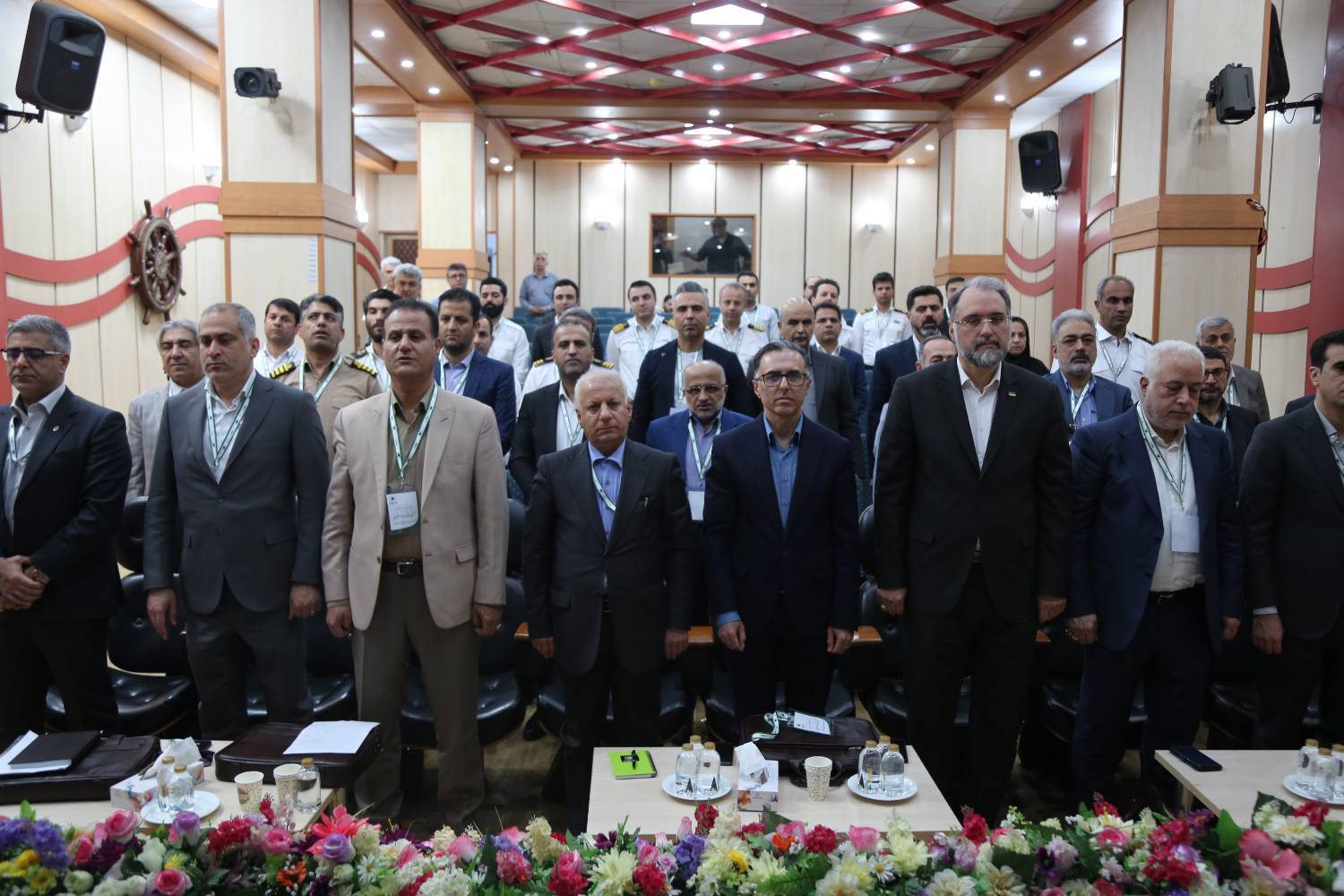 به گزارش خبرانرژی، صبح امروز سه‌شنبه ۶ خرداد ۱۴۰۴، اولین همایش علمی تخصصی سالانه هم‌افزایی دانش فنی راهنمایان شرکت مهندسی و خدمات دریایی نگین سبز خاورمیانه در سالن اجتماعات اداره کل بنادر و دریانوردی استان گیلان کار خود را شروع کرد.