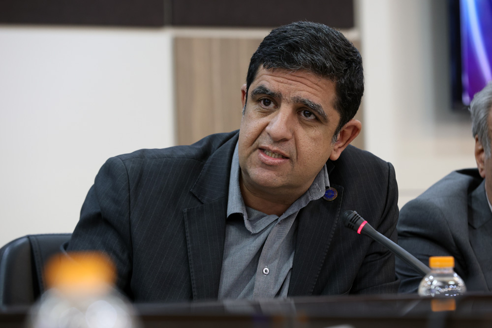 آفریقا فرصت طلایی کشت فراسرزمینی ایران؛ آفریقا در حوزه کشاورزی از پتانسیل بالایی برخوردار بوده و مشکل کم‌آبی ندارد و همین باعث شده فرصتی طلایی برای کشت فراسرزمینی تلقی شود.