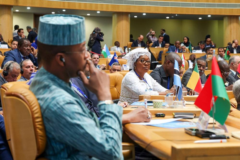 احیای جایگاه اقتصادی ایران در بازار آفریقا؛ ایران با توجه به ظرفیت‌های تاریخی و فرصت‌های نوین در حوزه‌های معدنی، کشاورزی و فنی مهندسی به دنبال احیای جایگاه خود در بازار پررونق آفریقا است.