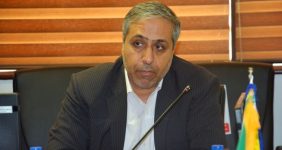 تعامل دولت و سرمایه‌گذاران برای رفع چالش‌های مالی طرح‌ها، معاون برنامه‌ریزی وزیر نفت به اهمیت تعامل دوطرفه دولت و سرمایه‌گذاران در حل مشکلات مالی پروژه‌ها اشاره کرد و گفت: امتیازدهی یکطرفه در شرایط فعلی امکان‌پذیر نیست و برای عبور از موانع، همکاری کامل طرفین ضروری است.