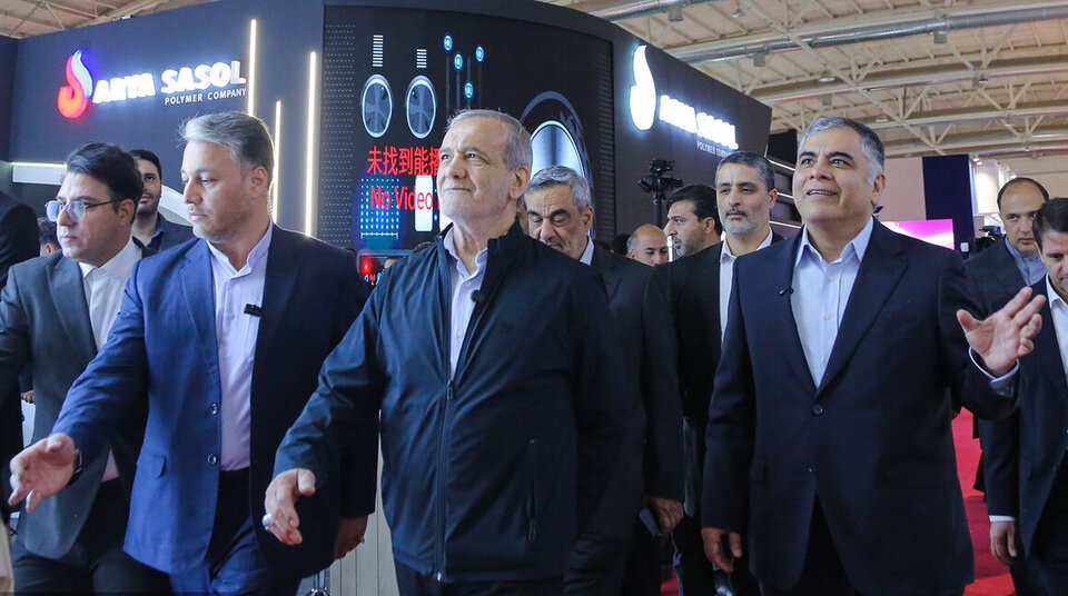 تقدیر معاون وزیر نفت از برگزاری موفق نمایشگاه نفت، مدیرعامل شرکت ملی نفت ایران با صدور پیامی ضمن گرامیداشت روز جهانی روابط عمومی از برگزاری موفق، مؤثر و شکوهمند نمایشگاه بیست‌ونهم تقدیر کرد.