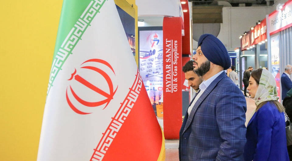 توسعه صنعت نفت، کلید جذب سرمایه‌ و رشد تولید، عضو کمیسیون انرژی مجلس شورای اسلامی گفت: اجرای دقیق برنامه‌های توسعه‌ای، زمینه‌ساز جذب سرمایه‌گذاران حقیقی و افزایش تولید در صنعت نفت می‌شود.