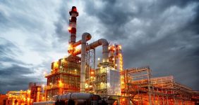 رشد ظرفیت تولید پتروشیمی ایران به ۱۰۵ میلیون تن تا پایان سال، مدیرعامل شرکت ملی صنایع پتروشیمی گفت: پیش‌بینی می‌شود در پایان ۱۴۰۴ ظرفیت اسمی تولید صنعت به ۱۰۵ میلیون تن و صادرات حدود ۳۴.۸ میلیون تن محصول پتروشیمی به ارزش حدود ۱۳.۶ میلیارد دلار برسد.