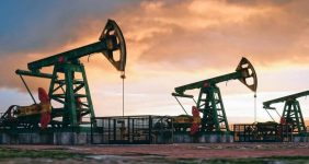 قیمت جهانی نفت برنت ۶۳ دلار و ۹۰ سنت شد، قیمت هر بشکه نفت برنت دریای شمال امروز با ۲۵ سنت معادل ۰.۳۹ درصد کاهش به ۶۳ دلار و ۹۰ سنت رسید.