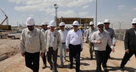 پیشرفت بدون وقفه RHU در پالایشگاه اصفهان، مدیرعامل شرکت پالایش نفت اصفهان با بیان اینکه پروژه ارتقای نفت‌کوره (RHU) این شرکت با سرعت و بدون هیچ‌گونه توقف یا مشکلی در حال اجراست، گفت: تنها مانع موجود در مسیر اجرای این طرح، تأخیر در تأمین برخی اقلام مورد نیاز پروژه است که ناشی از خلف وعده برخی تأمین‌کنندگان می‌باشد.