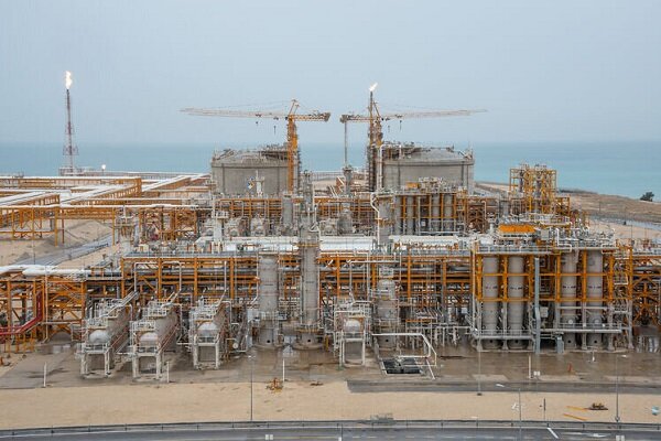 عقب‌ماندگی ایران در پروژه فشارافزایی گاز پارس جنوبی، در حالی که قطر با سرمایه‌گذاری کلان و همکاری غول‌های انرژی جهان پروژه فشارافزایی پارس جنوبی را سرعت داده، ایران همچنان درگیر کاغذبازی و تعلل تصمیم‌گیران است.