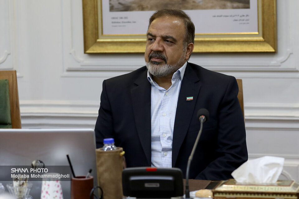 تأکید بر نقش روابط عمومی‌ها در فرهنگ‌سازی مصرف انرژی، مدیرکل روابط عمومی وزارت نفت، نقش روابط عمومی‌ها در مدیریت مصرف سوخت و شفاف‌سازی وضعیت انرژی کشور را کلیدی دانست و بر لزوم تعامل مؤثر میان مدیران عملیاتی و روابط عمومی‌های صنعت نفت برای ترسیم دقیق شرایط در بخش‌های مختلف صنعت تأکید کرد.