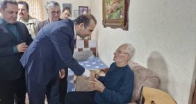 هم‌زمان با بیست و هفتمین سالگرد درگذشت کاپیتان سیروس قایقران؛ تجلیل طاعتی مقدم از پدر سیروس قایقران و پدر فوتبال گیلان